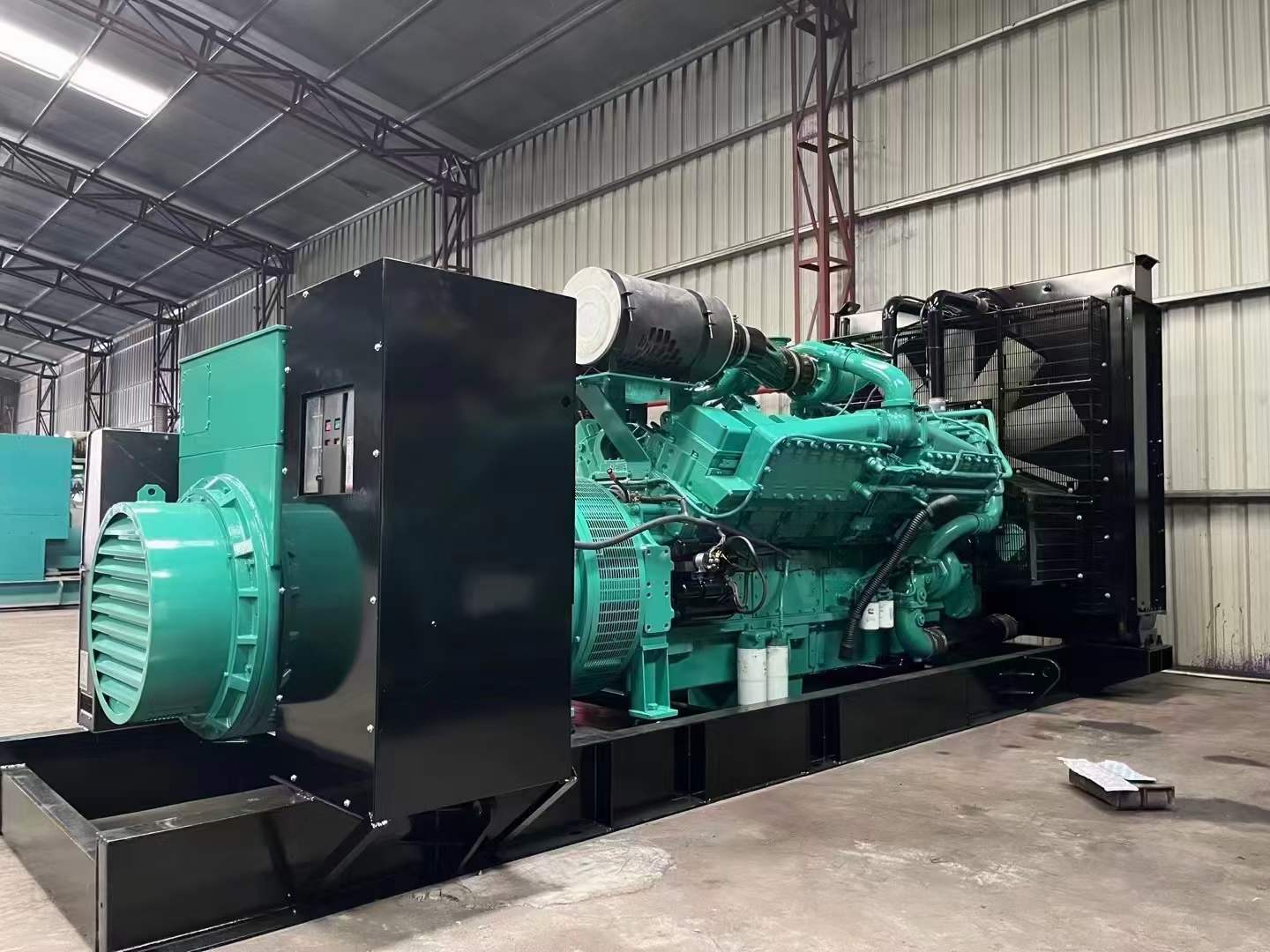 崇信如何降低 800kW 柴油发电机输出电流的波动？