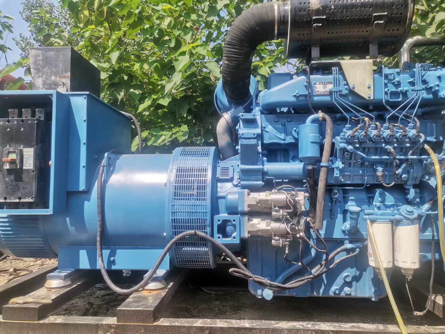 崇信详细说明降低 800kW 柴油发电机输出电流波动的方法