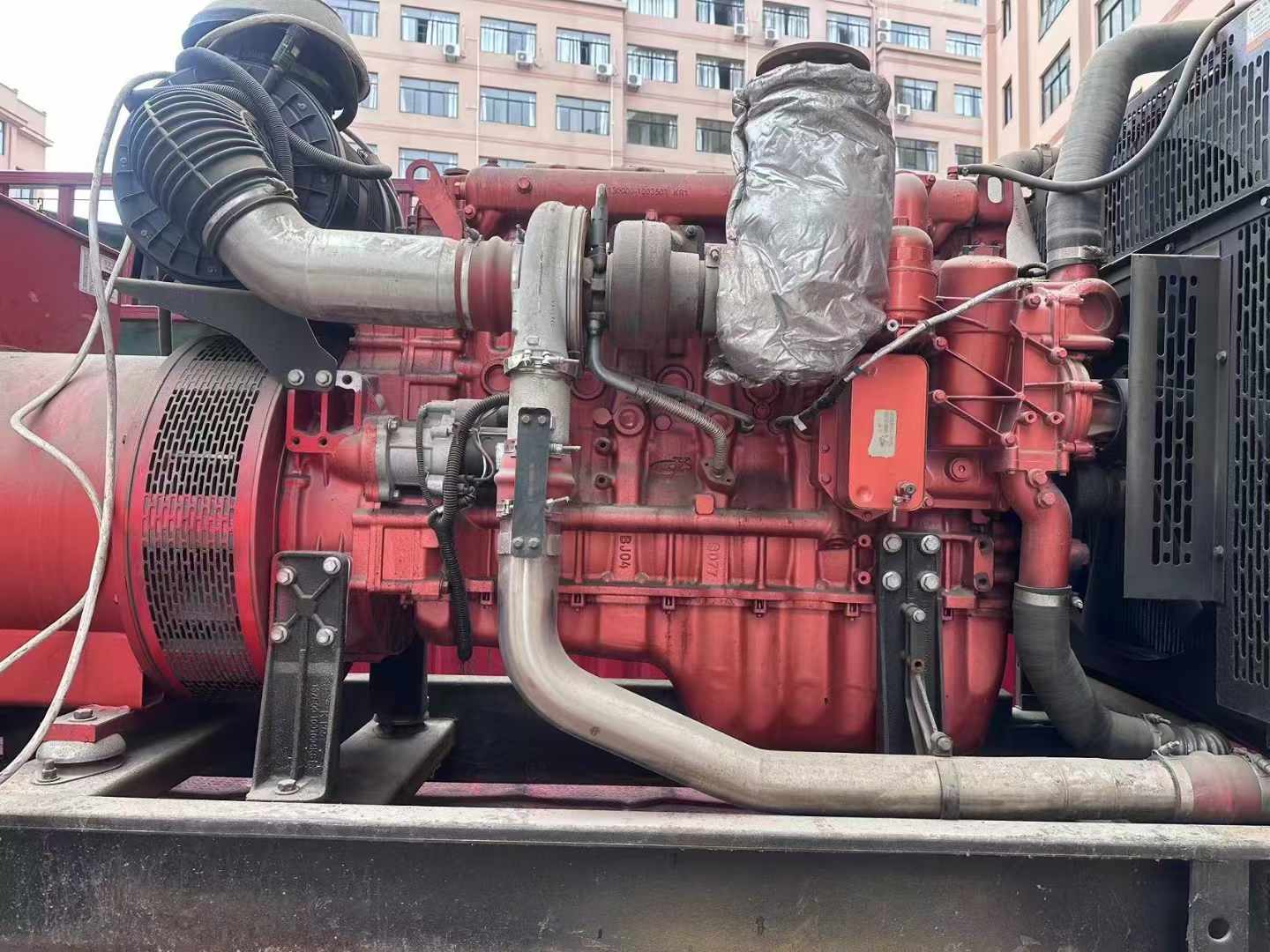 崇信如何选择适合 600kW 柴油发电机组的过载保护器？
