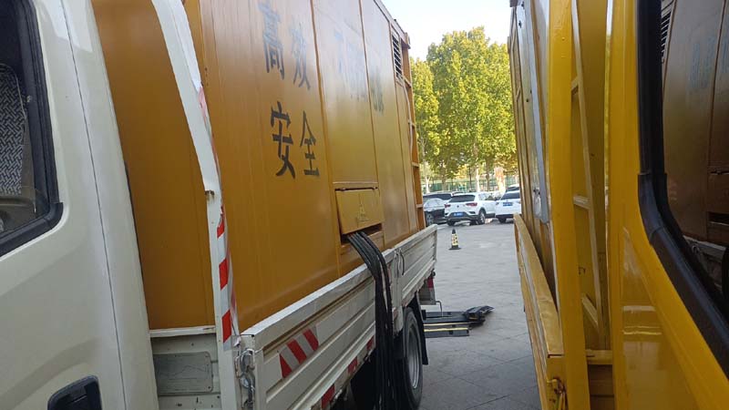崇信如何判断柴油发电机组和UPS电源的切换时间是否符合要求？